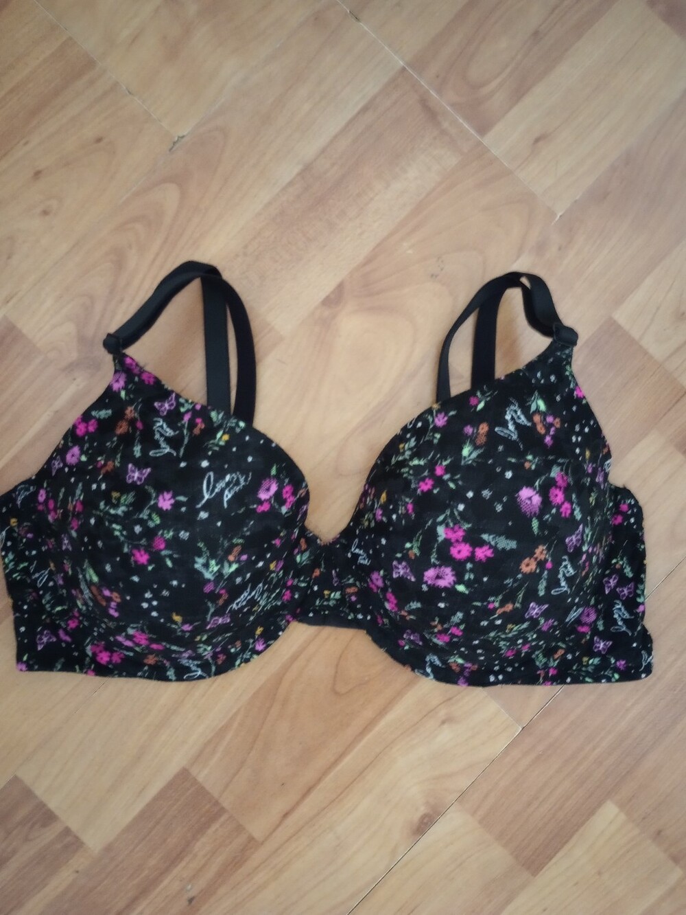 New PINK Victoria's Secret Black Floral Wear Everywhere Bra